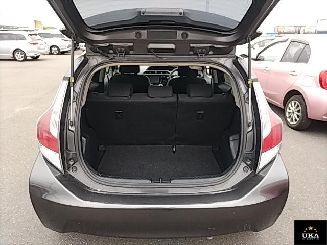 2015 Toyota Aqua