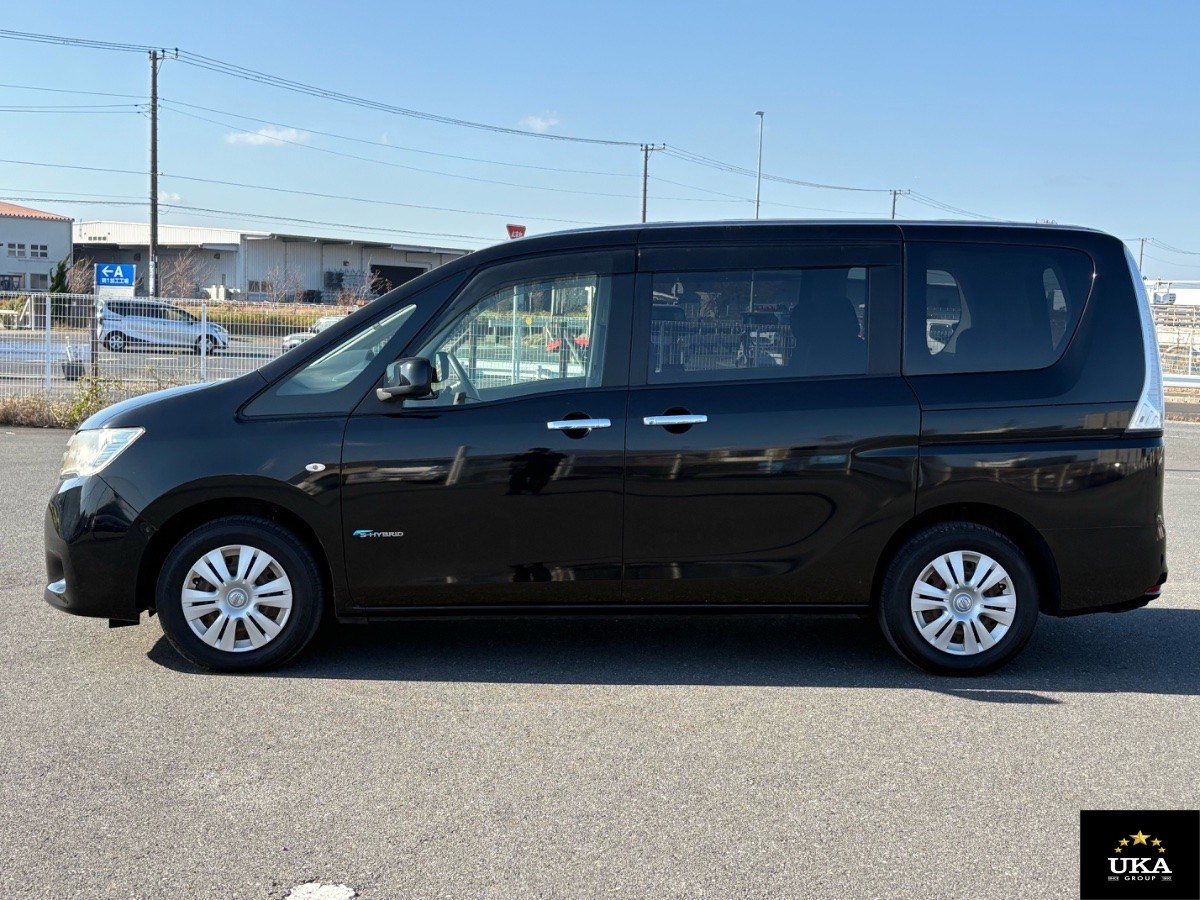 2013 Nissan Serena