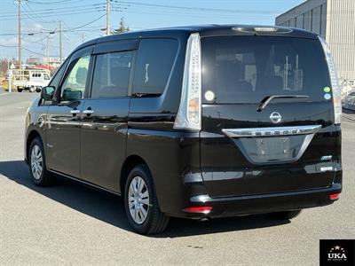 2013 Nissan Serena - Thumbnail