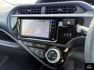 2015 Toyota Aqua - Thumbnail