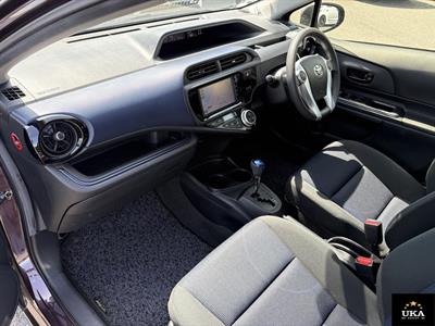 2015 Toyota Aqua - Thumbnail