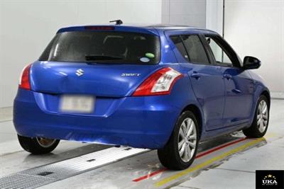 2015 Suzuki Swift - Thumbnail
