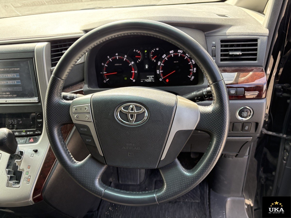 2013 Toyota Vellfire