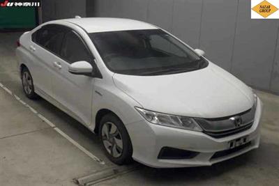 2016 Honda Grace - Thumbnail