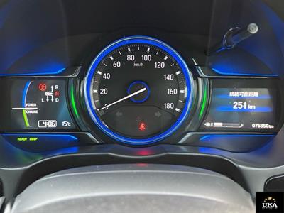 2016 Honda Grace - Thumbnail