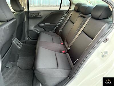 2016 Honda Grace - Thumbnail