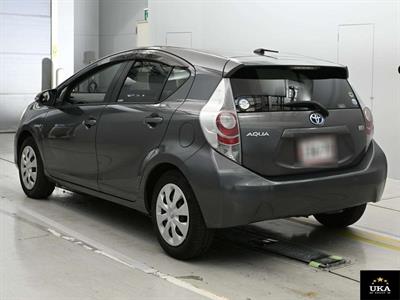 2014 Toyota Aqua - Thumbnail