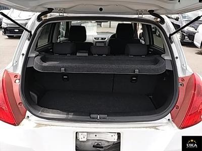 2013 Suzuki Swift - Thumbnail