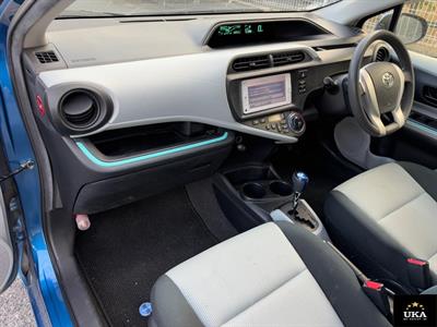 2013 Toyota Aqua - Thumbnail