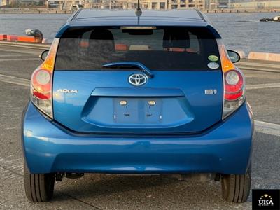 2013 Toyota Aqua - Thumbnail