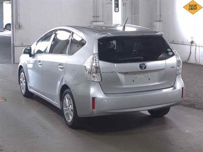 2013 Toyota Prius - Thumbnail