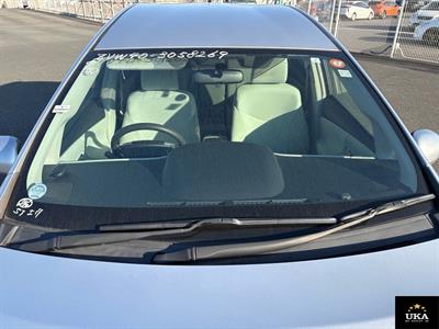 2013 Toyota Prius - Thumbnail