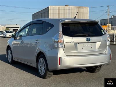 2013 Toyota Prius - Thumbnail