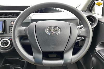 2020 Toyota Aqua - Thumbnail