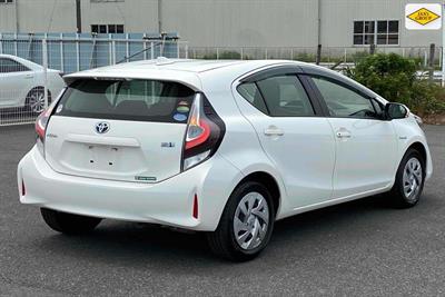 2020 Toyota Aqua - Thumbnail