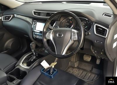 2017 Nissan X-Trail - Thumbnail