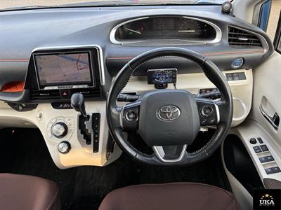 2017 Toyota Sienta - Thumbnail
