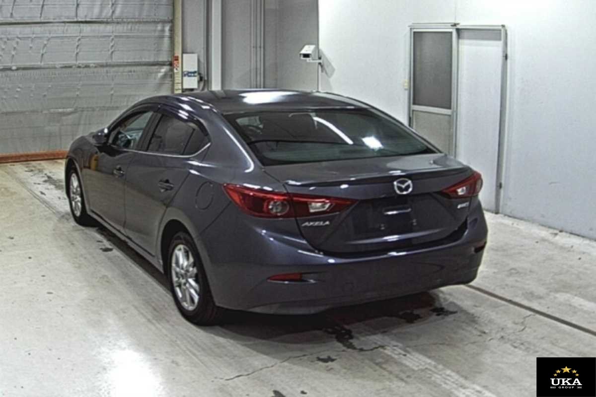 2013 Mazda Axela