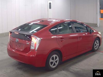 2013 Toyota Prius - Thumbnail
