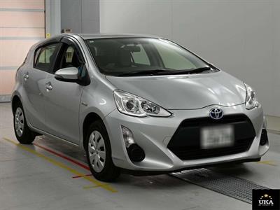 2016 Toyota Aqua - Thumbnail
