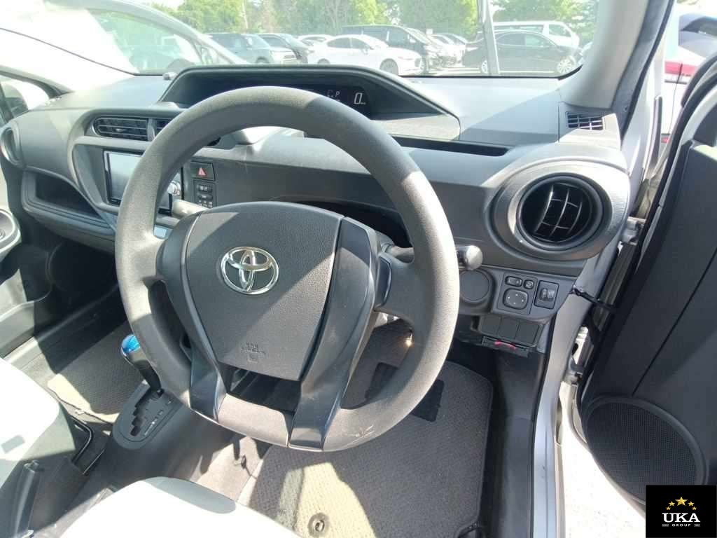 2016 Toyota Aqua