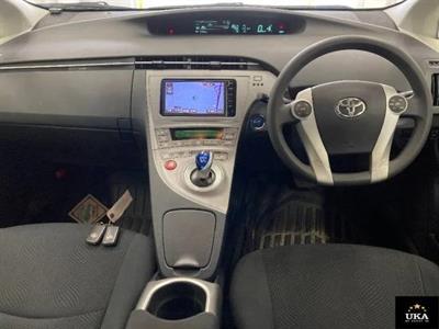2014 Toyota Prius - Thumbnail