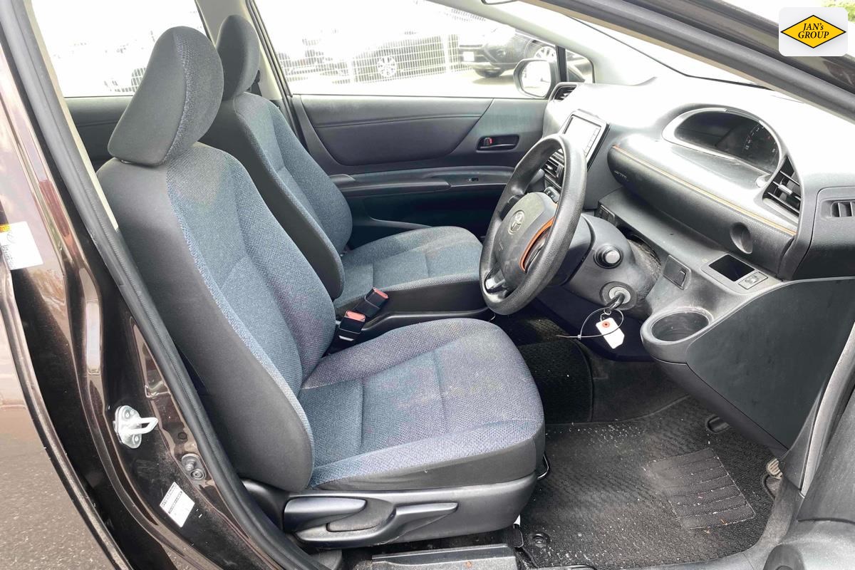 2016 Toyota Sienta