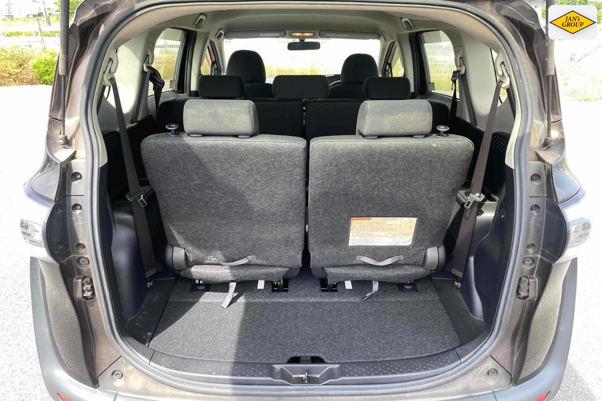 2016 Toyota Sienta