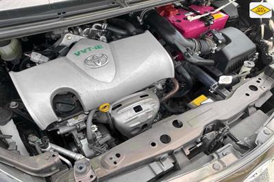2016 Toyota Sienta - Thumbnail