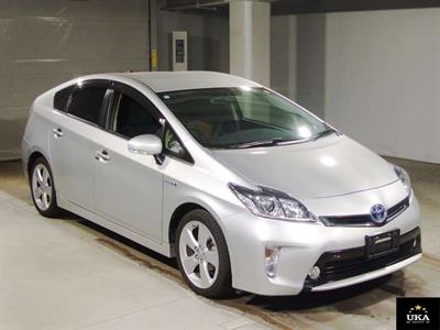 2013 Toyota Prius - Thumbnail