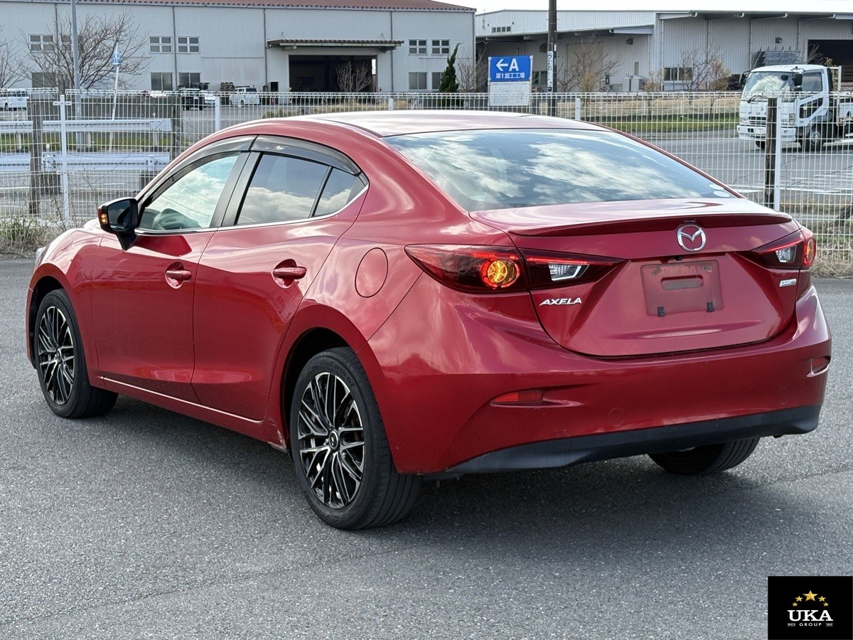 2015 Mazda Axela