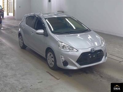 2015 Toyota Aqua - Thumbnail