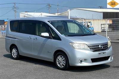 2013 Nissan Serena