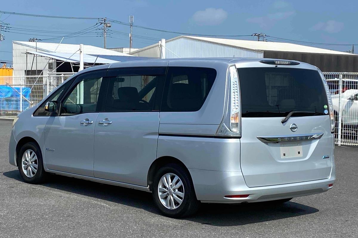 2013 Nissan Serena