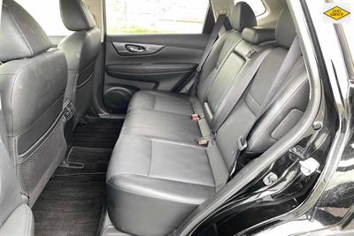 2017 Nissan X-Trail - Thumbnail
