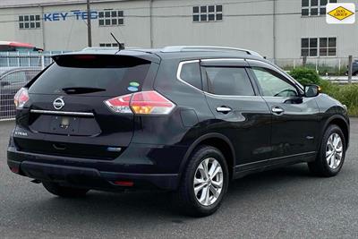 2017 Nissan X-Trail - Thumbnail